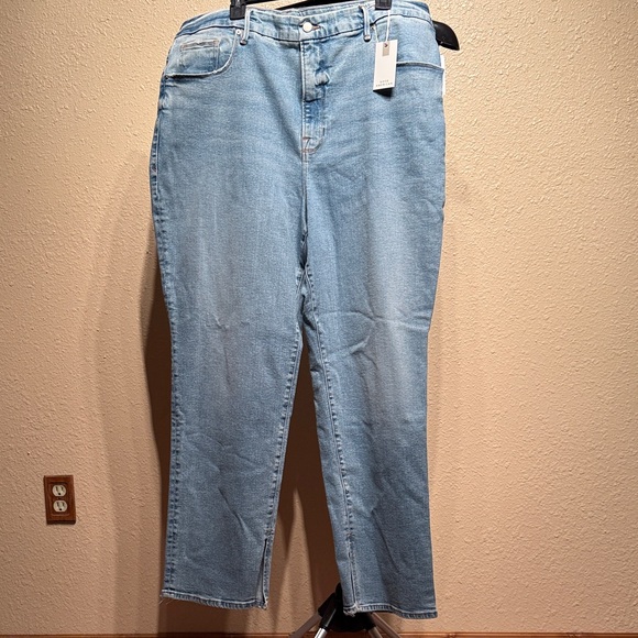 Good American Denim - Good American women’s size 24 light fade wash curvy denim jeans $139